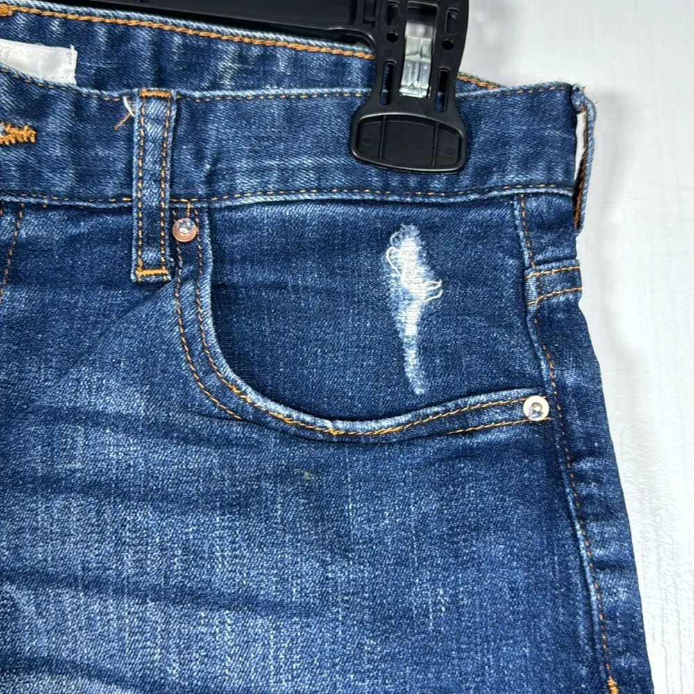 H&M Denim Blue Booty Shorts Size 4 EUC #VEG-0245 - Image 6