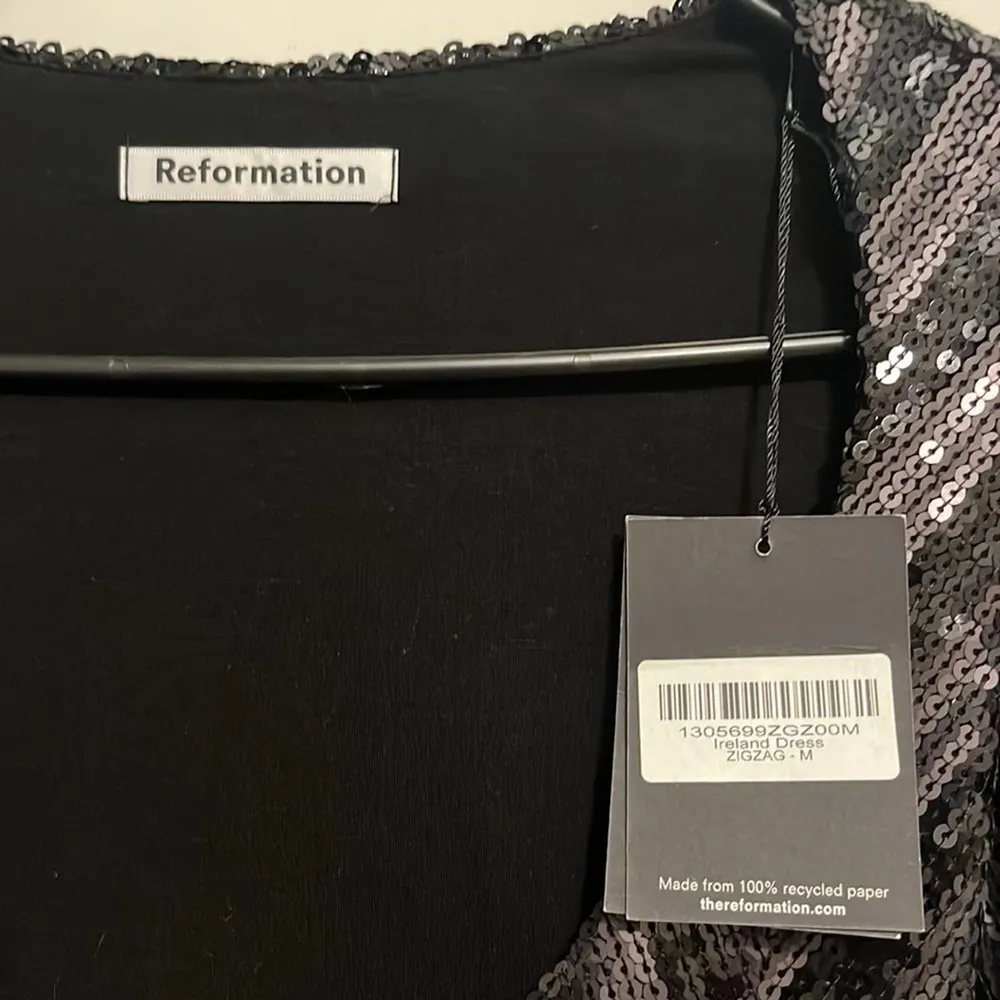 Reformation Ireland Wrap Dress in Zigzag Black Chevron Pattern Size: M - Image 5