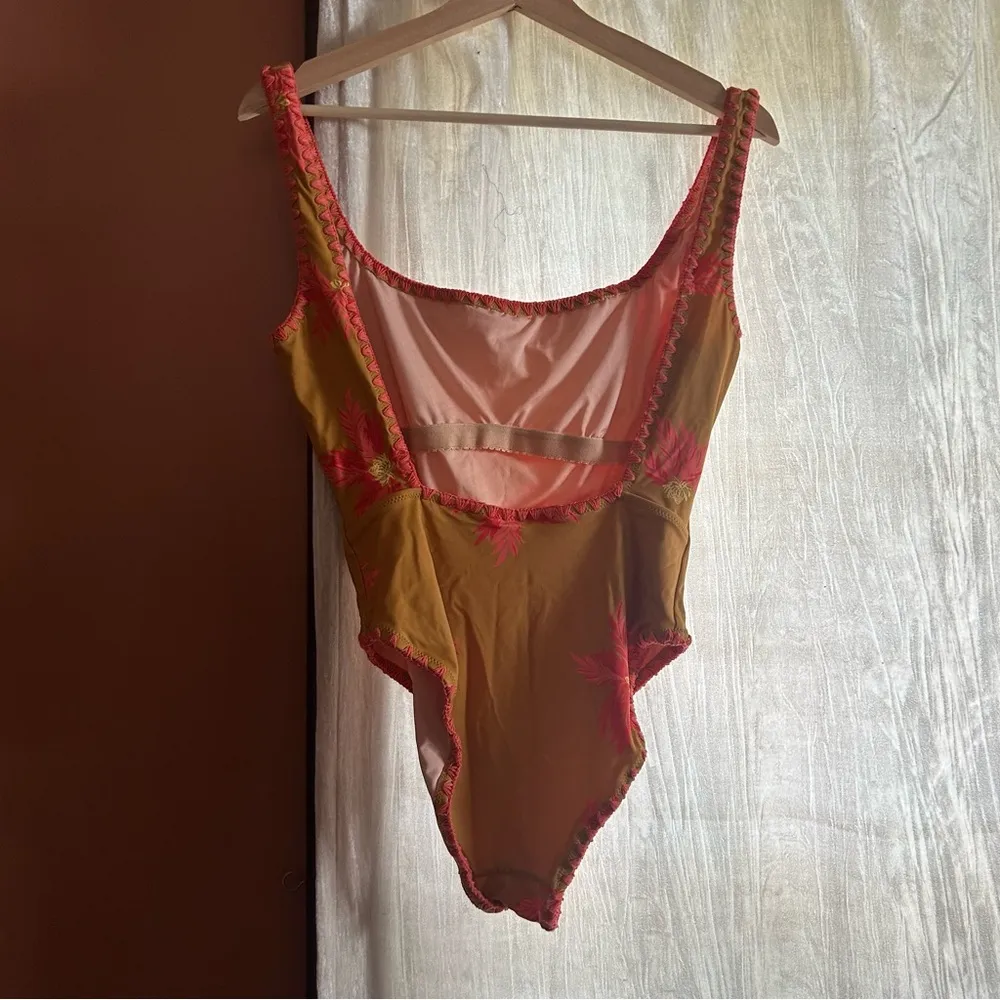 Madewell Scoop Neck Golden Yellow Flower Embroidered One Piece Swimsuit Size M - Image 4