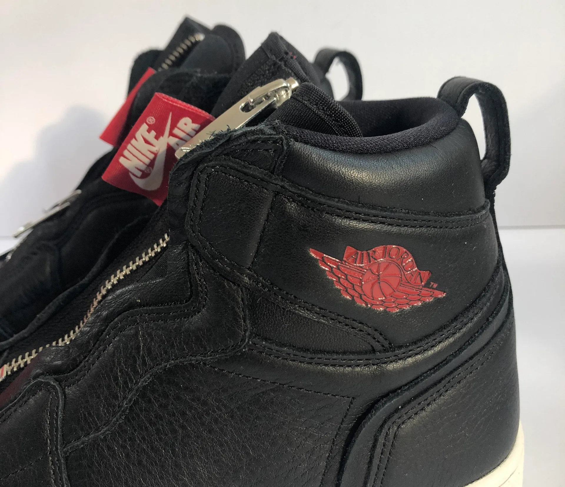 Air Jordan 1 - Image 5