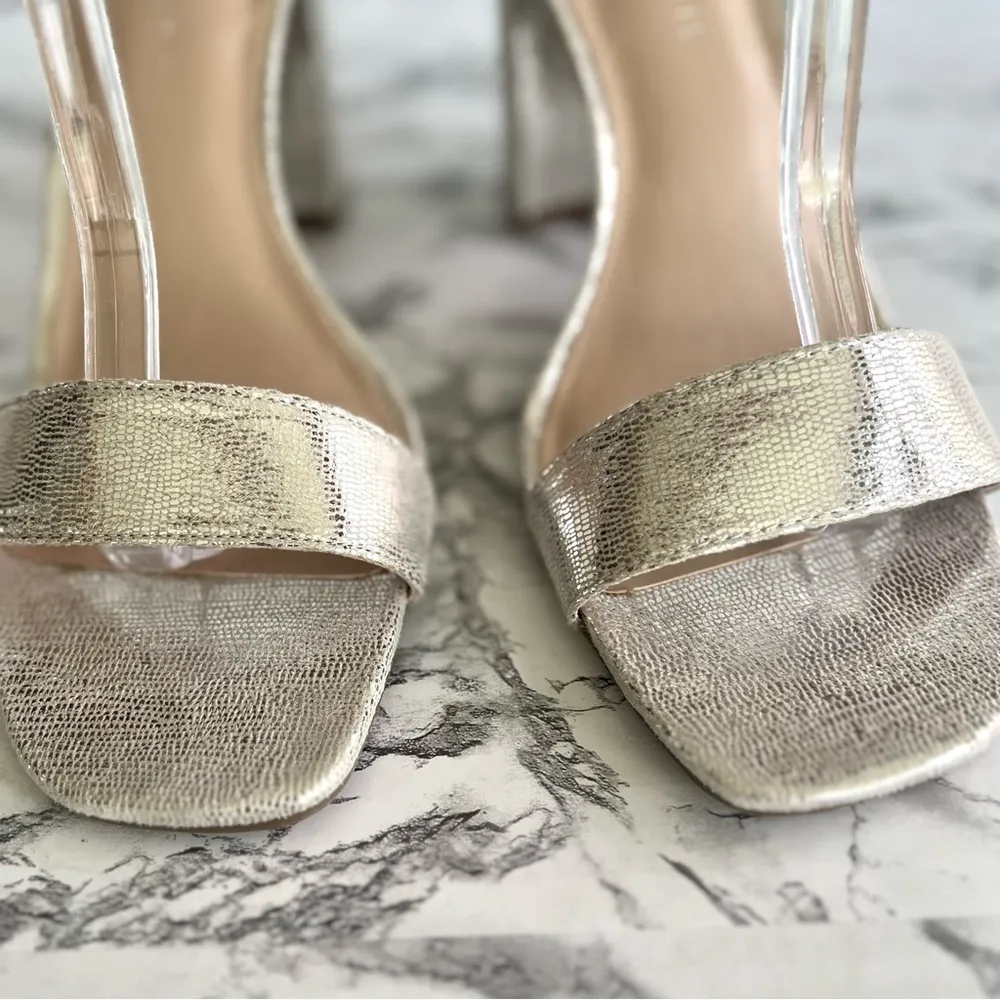 Kelly & Katie Caital Silver Metallic Ankle Strap Block Heel Sandals NEW 10 - Image 4