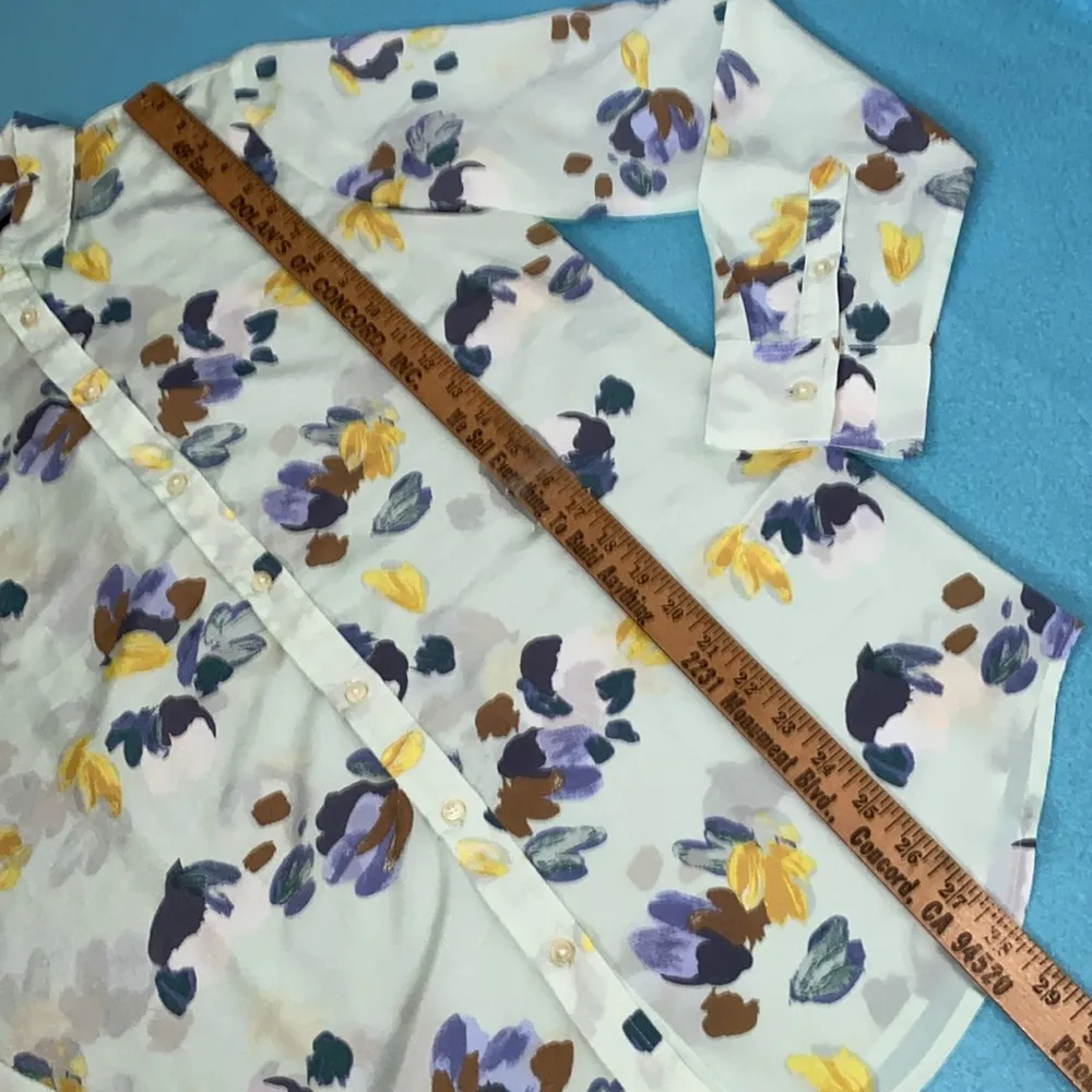BANANA REPUBLIC Dillon floral blouse button up long sleeve collar shirt size M - Image 9