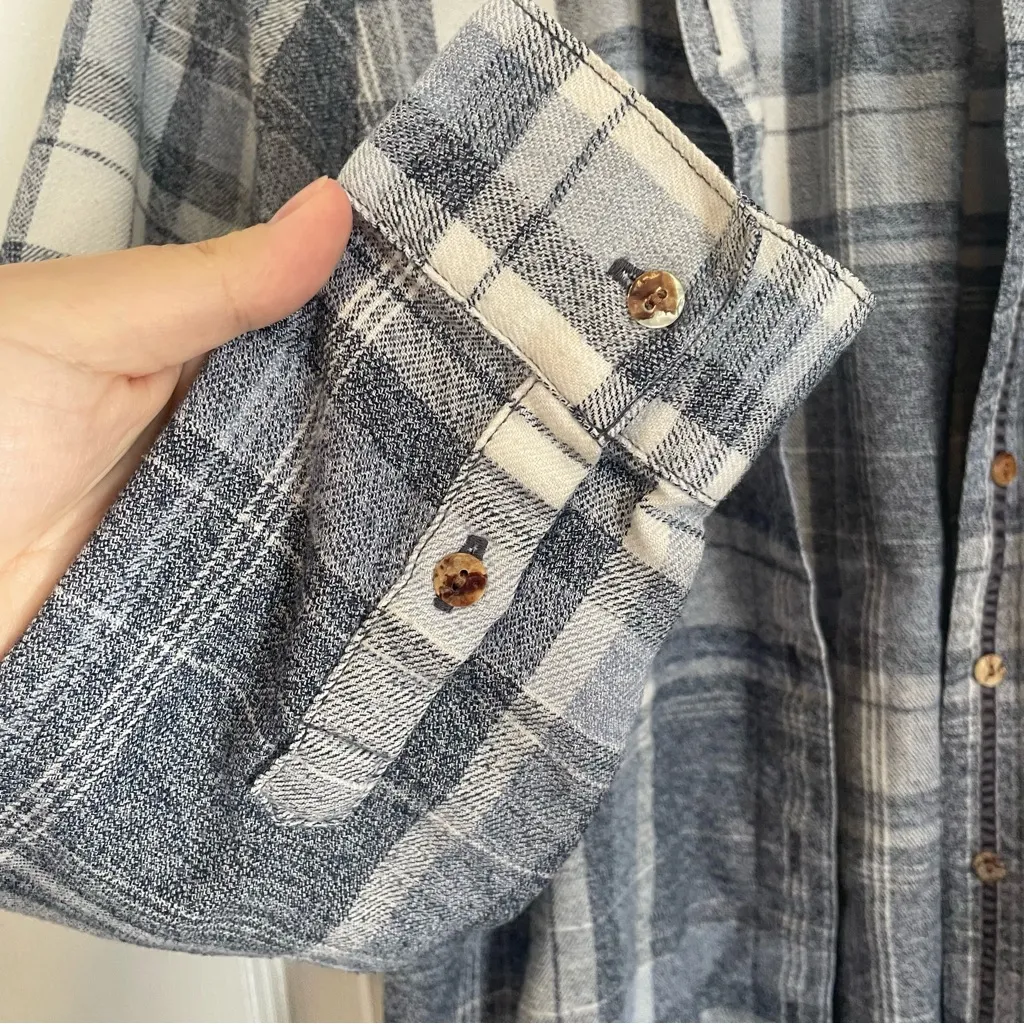 Kuhl Kamila Flannel Blue Plaid Sz Small Long Sleeve Button Down Button Up Collar - Image 4