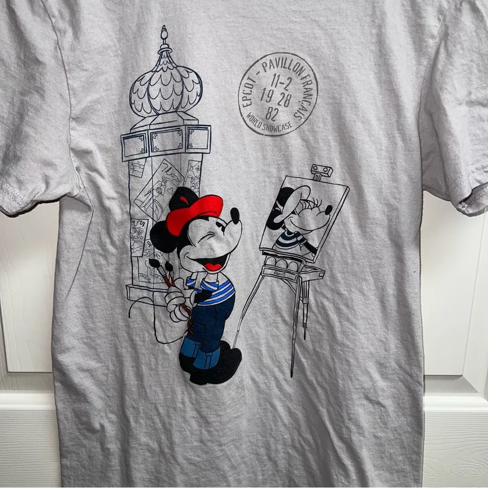 Disney Epcot World Showcase France Pavilion Micky & Minnie T-Shirt, Authentic - Image 2