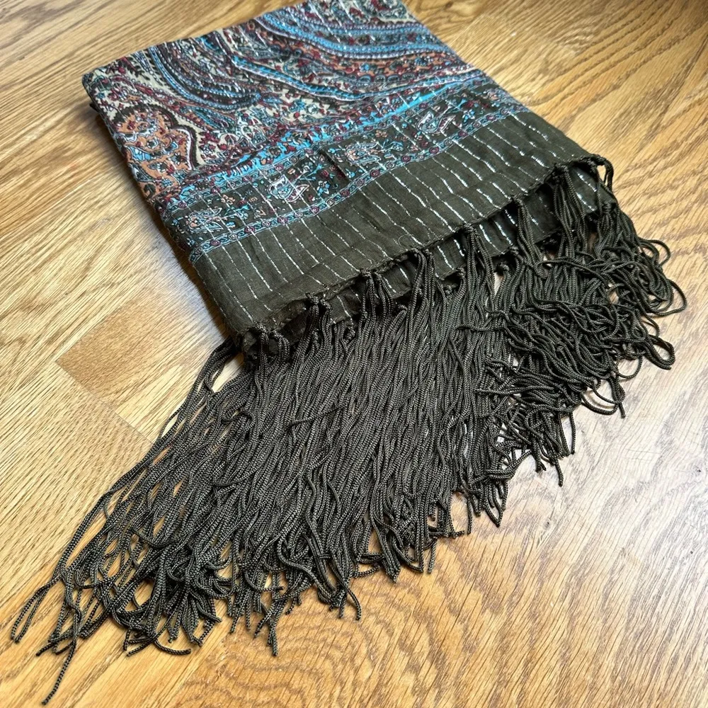 Boho fringed long scarf with paisley pattern and silver threads - Image 2