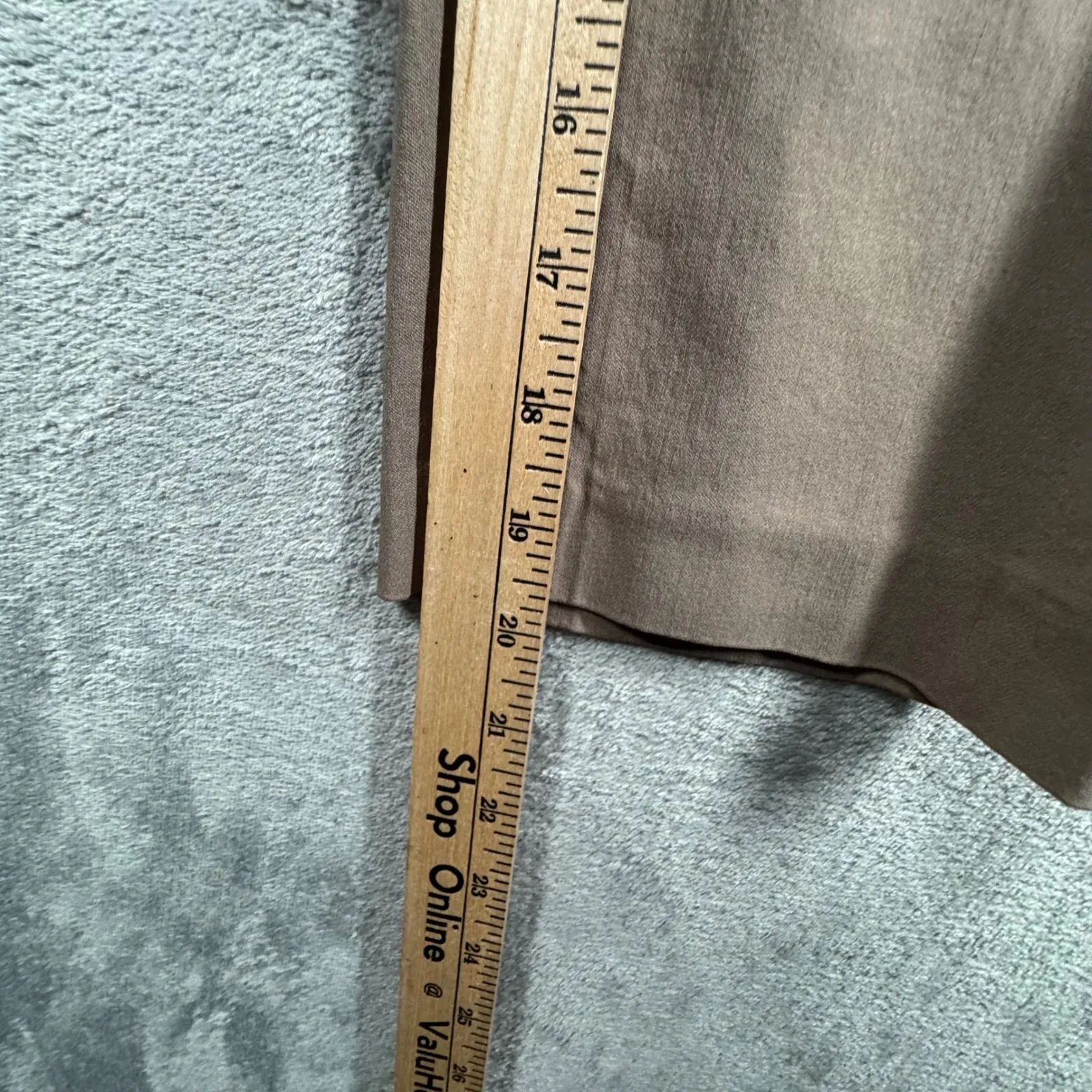 Chicos Capri Pants Tan So Slimming Stretch Travel Career Resortwear Minimalist - Image 9