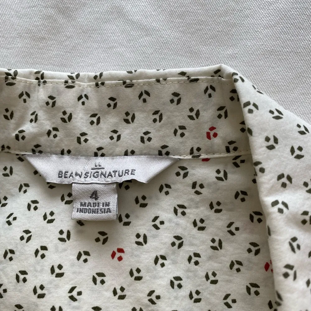 LL Bean Cotton Button Up Long Sleeve Shirt White with Green accents sz 4 - Image 3