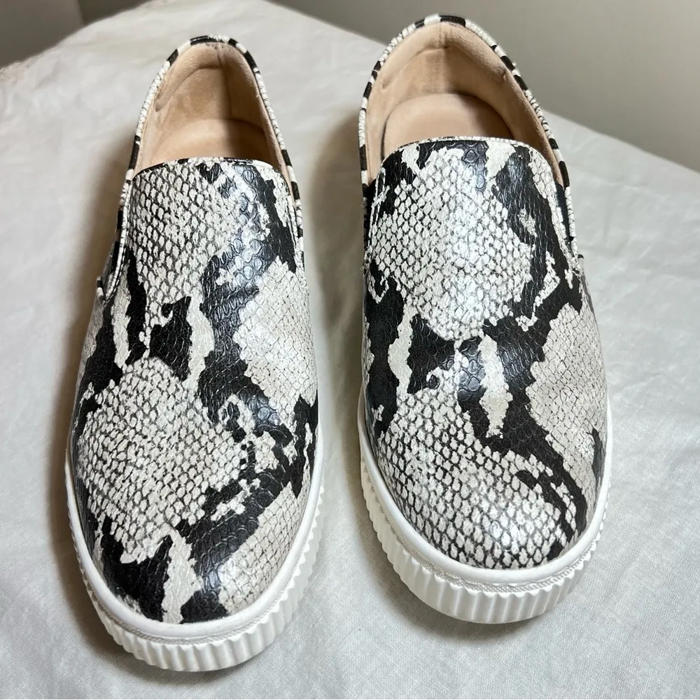 Soul Naturalizer Slip On Shoes Woman’s Size 8 faux snake reptile print Trisha 2 - Image 2