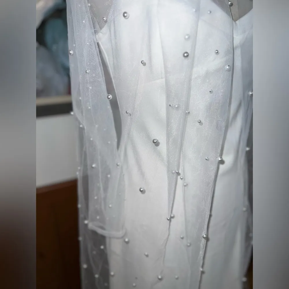 Stunning New Lulu’s Eternally Beloved Pearl Embellished Wedding Gown & Veil! - Image 5