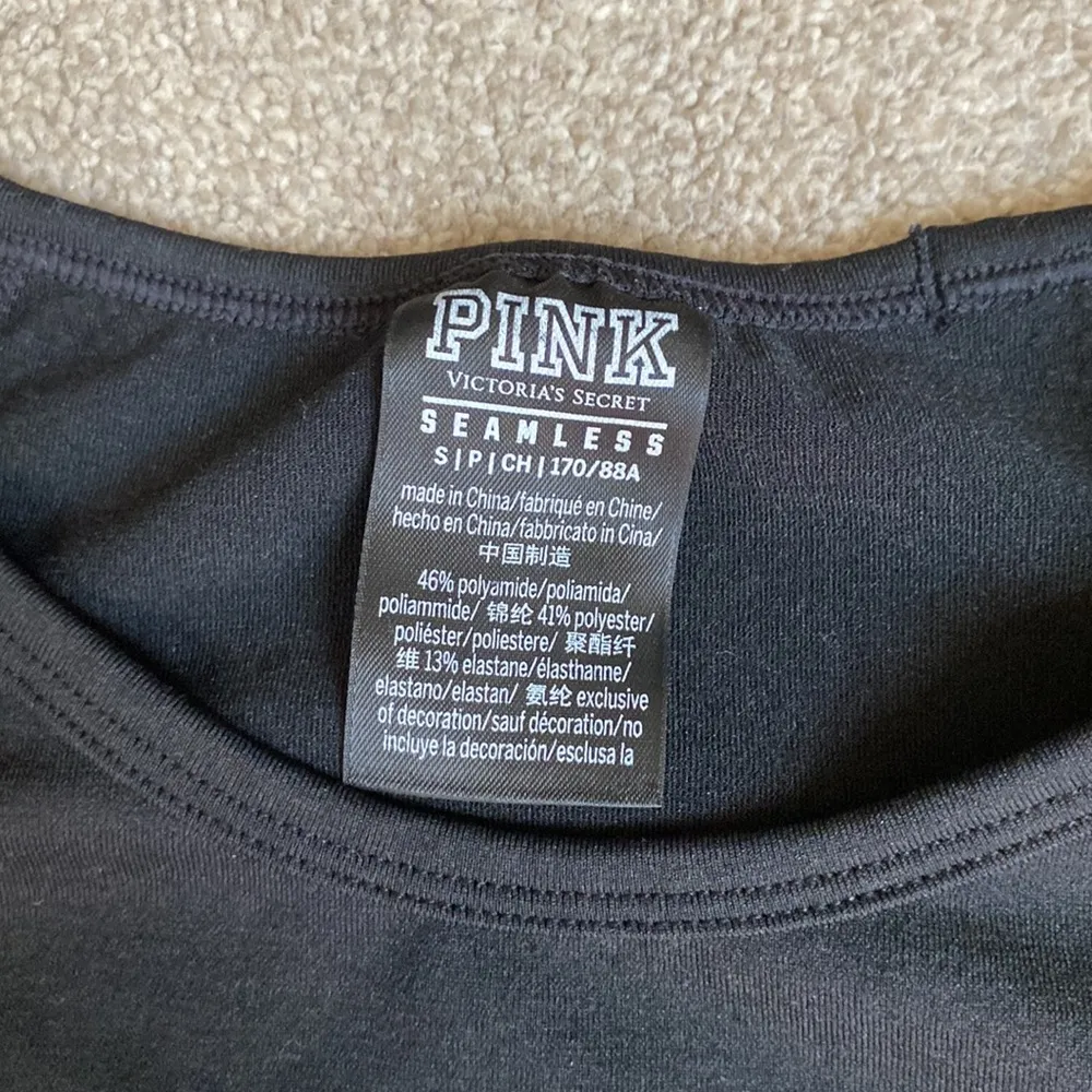 Victoria’s Secret PINK Black Seamless Long Sleeve Crop Workout Top Size S - Image 4