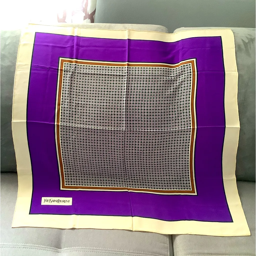 Nice YSL silk scarf 💜🤍🖤 - Image 8