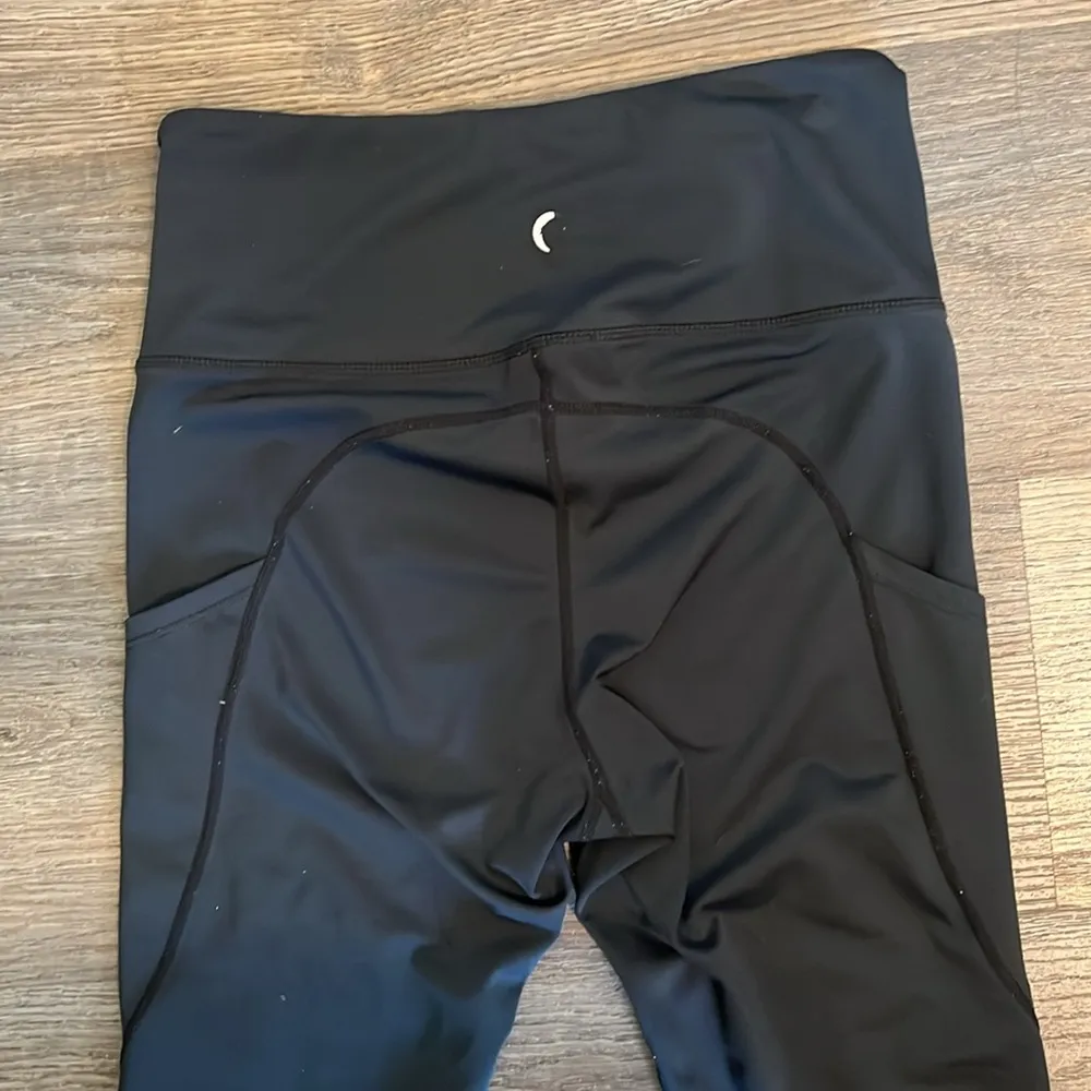 ZYIA Active High Rise Athletic Workout Leggings with White Reflective Dots 6-8 - Image 6