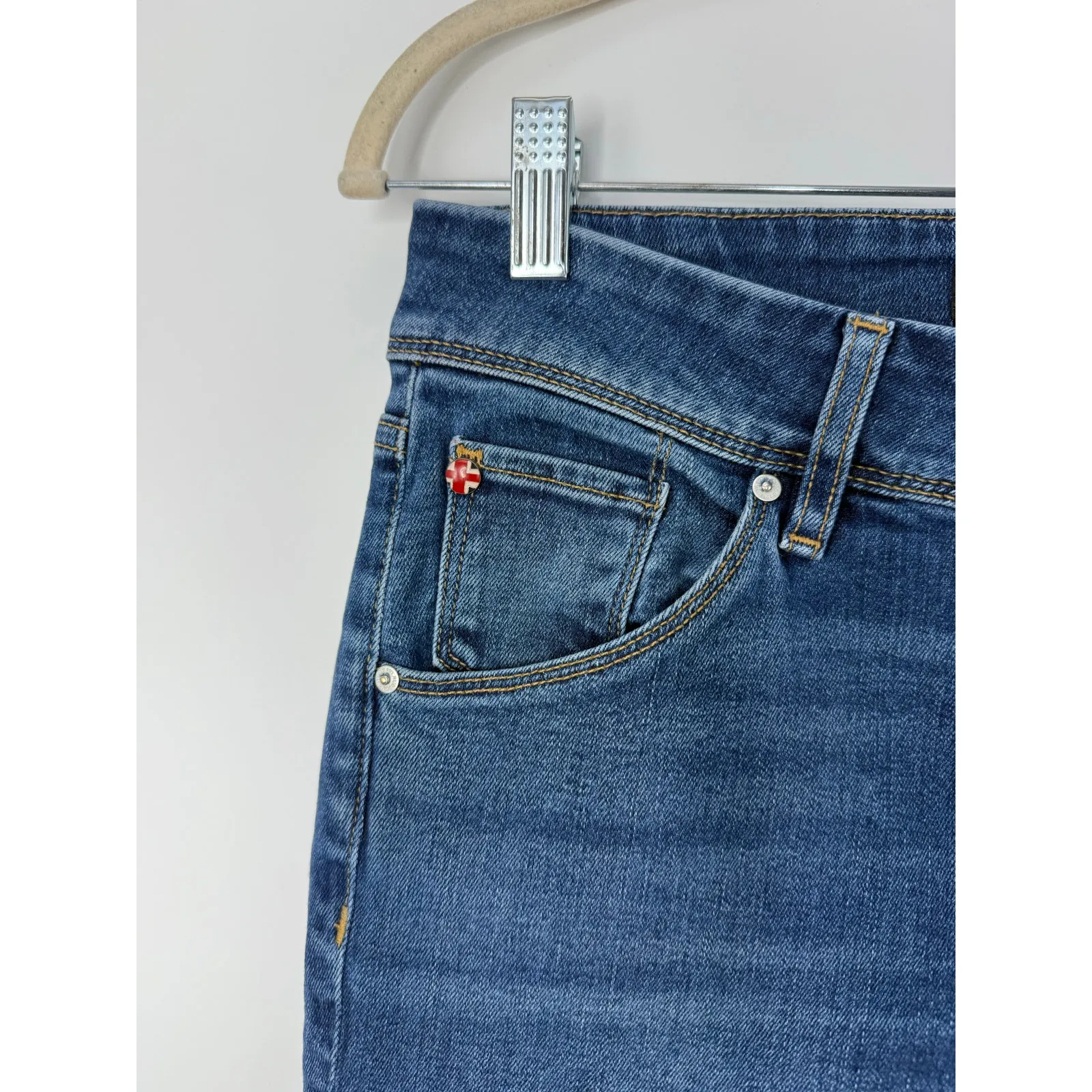 Hudson Beth Baby Boot Jeans Mid Rise Dark Wash Flap Pockets Women’s 28 - Image 6