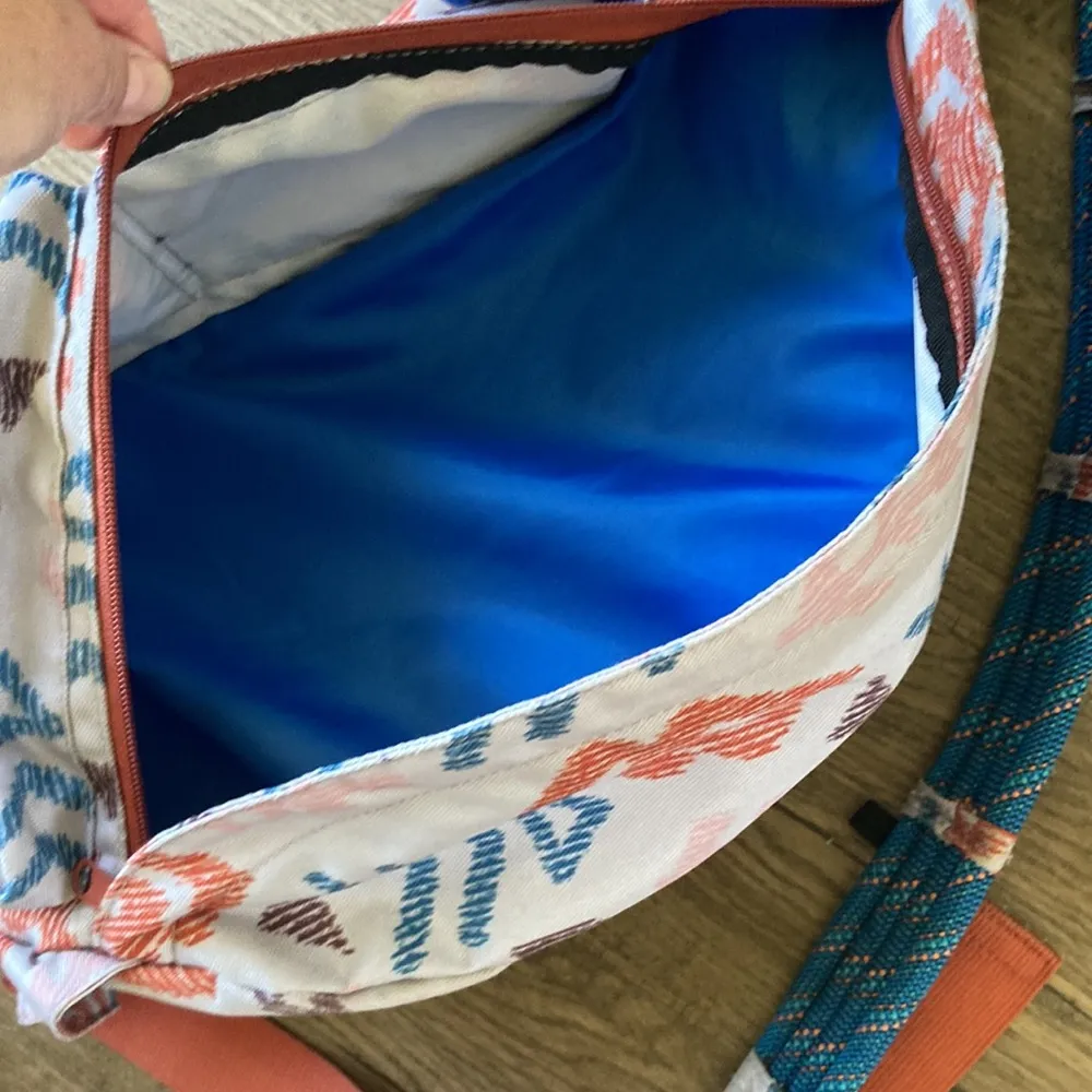 Kavu| Gray Sling Rope Bag - Image 7