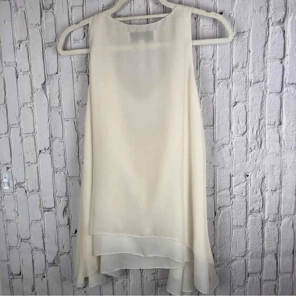 Mark and James by Badgley Mischka silk blouse with jeweled bird sz small - Image 5