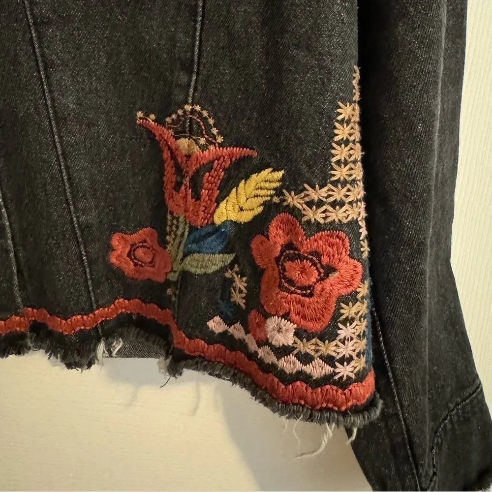 Miami embroidered hippy oversized denim jacket with raw hem - Image 3