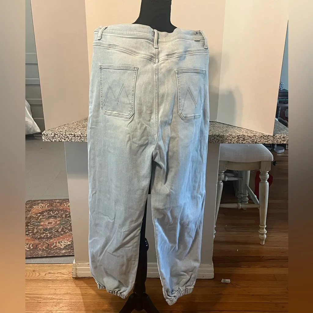 MOTHER The Wrapper Patch Cinched Ankle Light Blue Denim Joggers Size 33 - Image 2