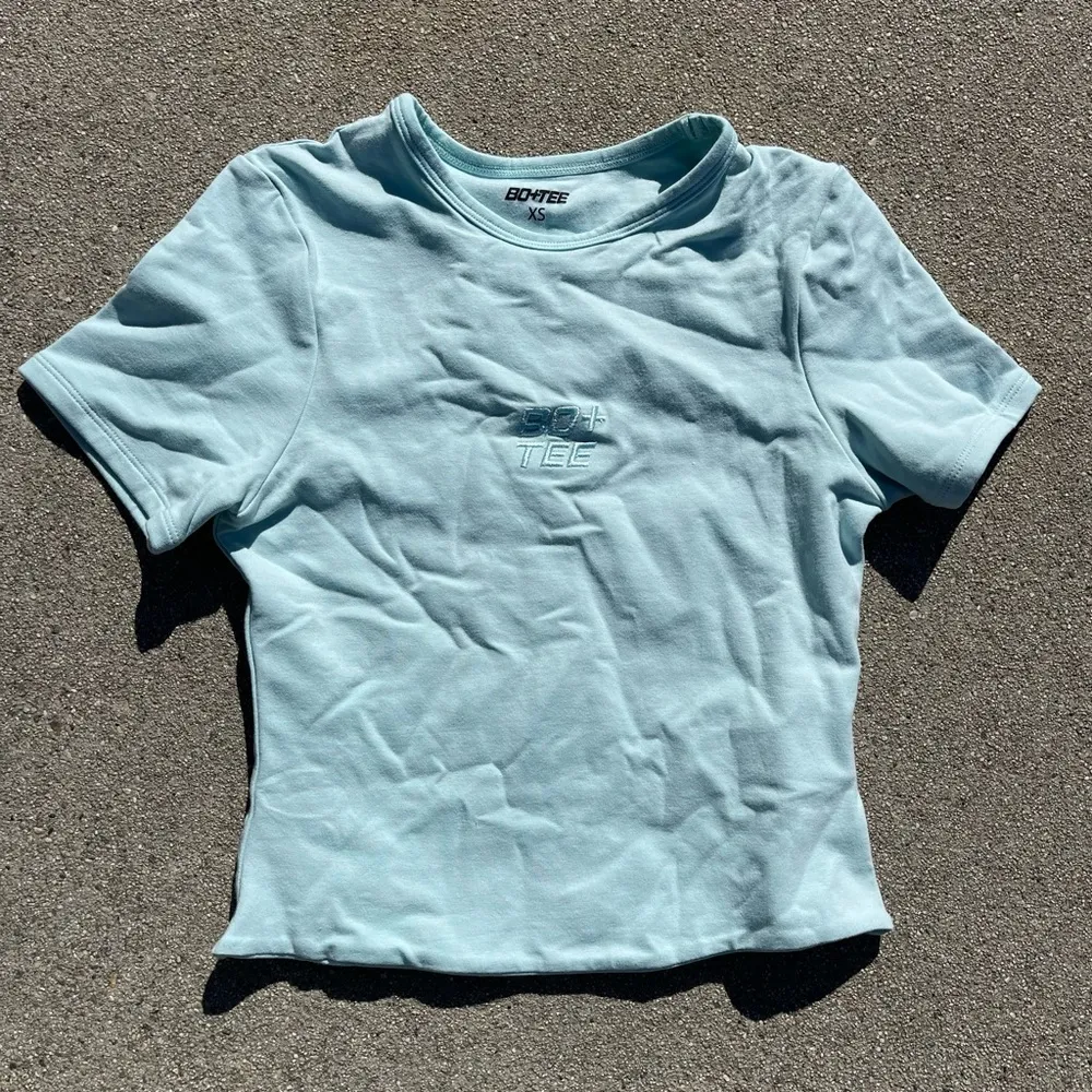 Bo + Tee Stay On Top Baby Tee in Light Blue size XS - Image 2