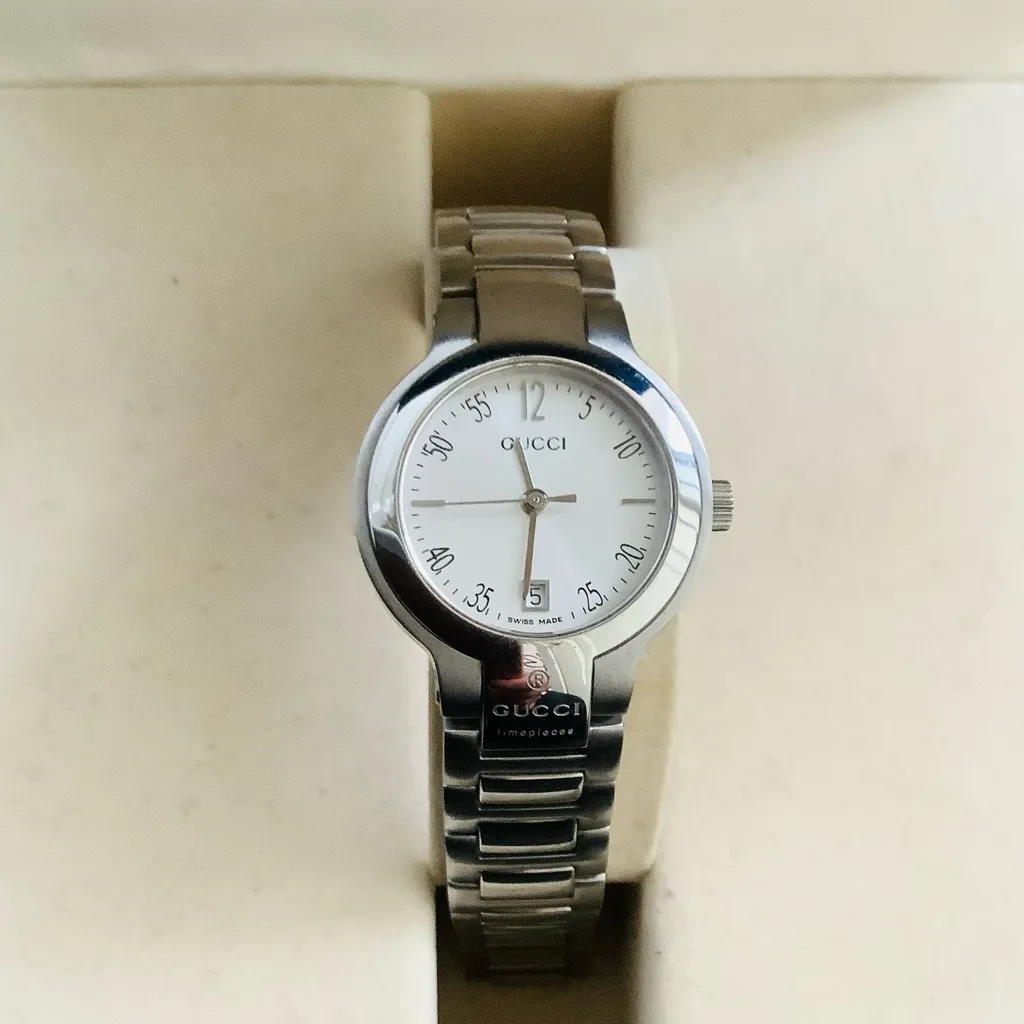 Ladies AUTHENTIC GUCCI beautiful watch 💖💖 - Image 9