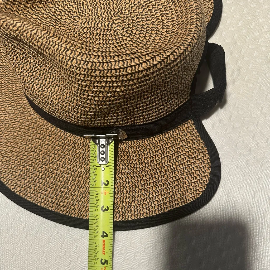 Vince Camuto Tan Fedora with Black Trim - Image 10