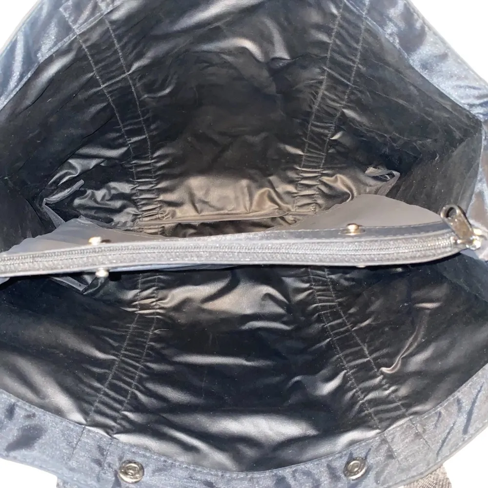 🎓 Jet Bag Holiday Fair Inc. Black Shoulder Tote Bag - Image 4