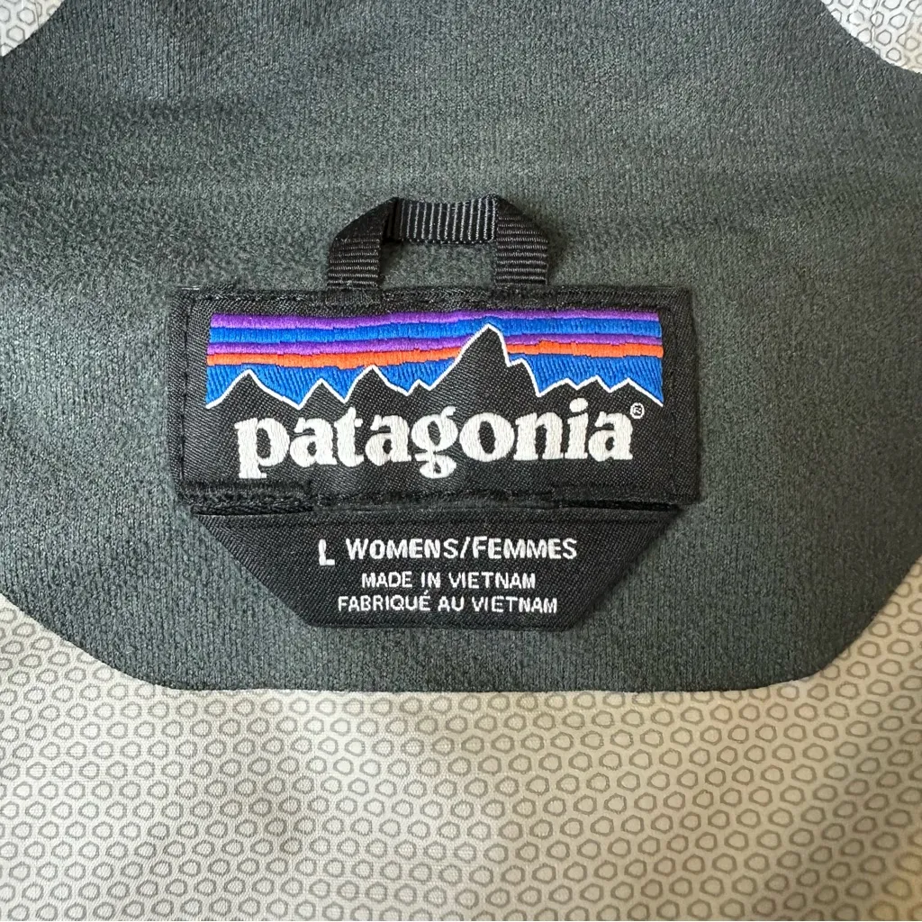 Patagonia Torrentshell Jacket in Black - Image 7