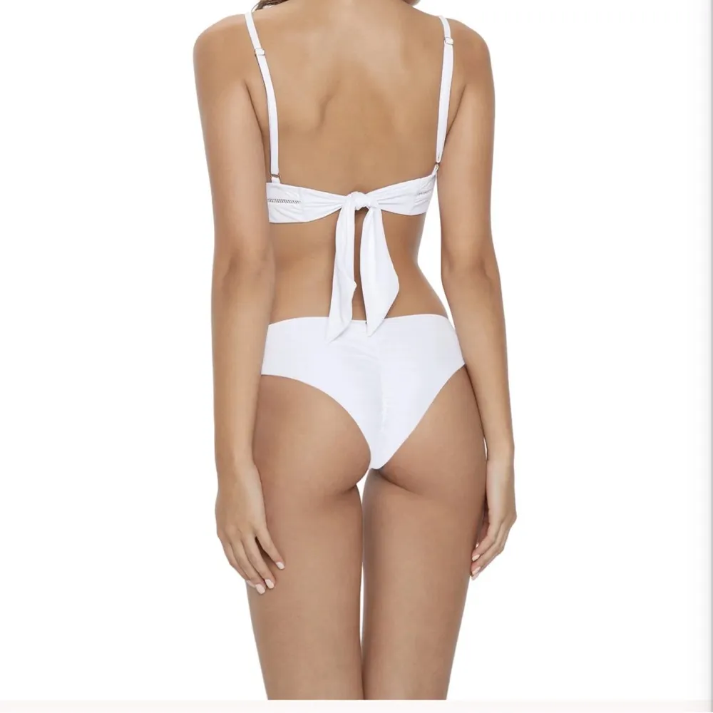 PQ Water Lily Basic Ruched White Size L - Image 2