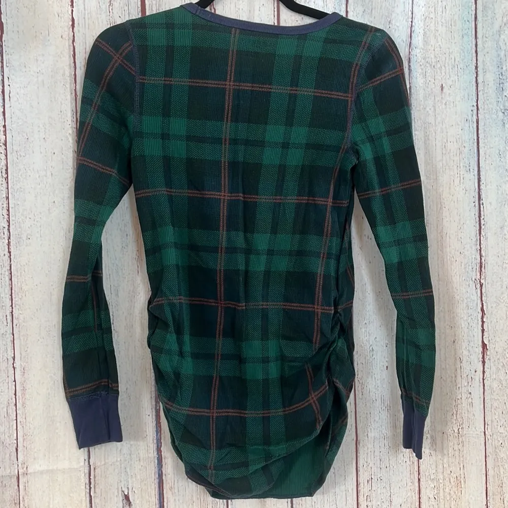 Old Navy  plaid maternity top - Image 4