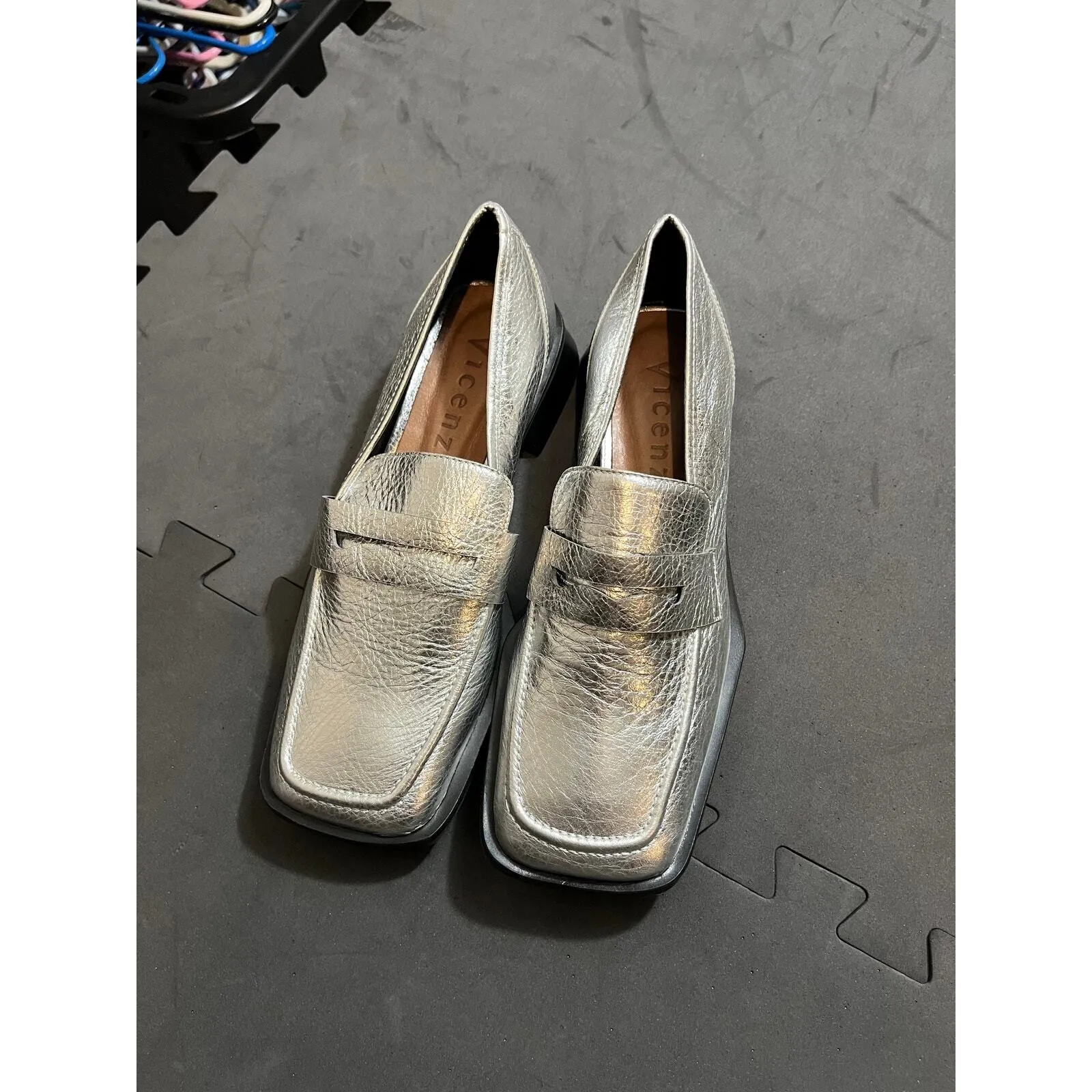Anthropologie Vicenza Silver Metallic Loafers Womens Shoes Size USA 6 - Image 2