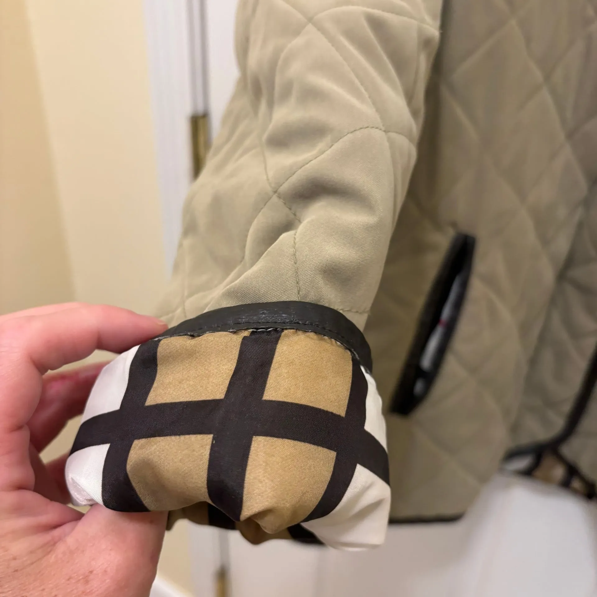 Hillard and Hanson Brown Quilted Barn Jacket - Image 5