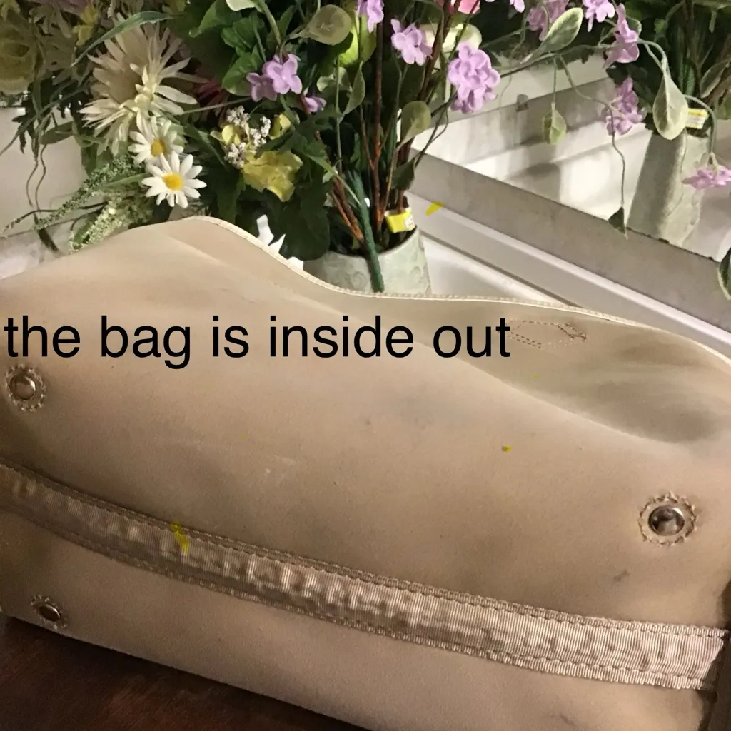 Burberry crafted their signature and iconic Nova check printed canvas 💯authentic - Image 11