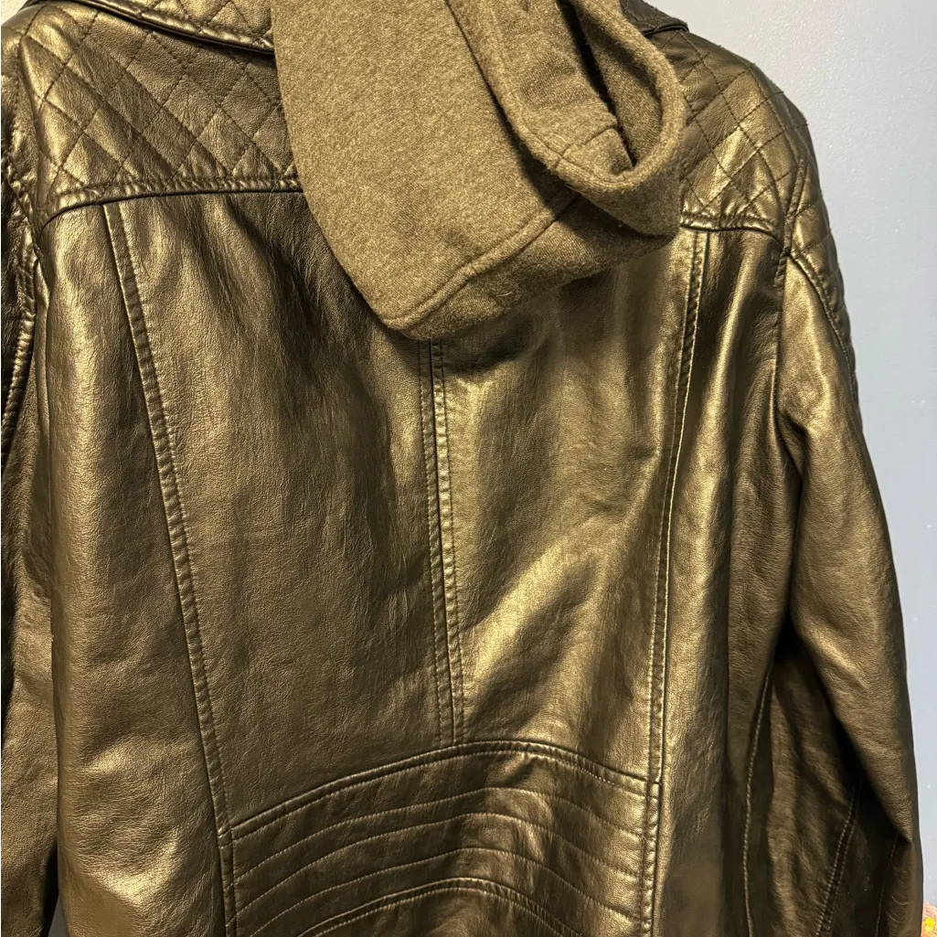 a.n.a Women's Quilted Black Leather Jacket - Image 6