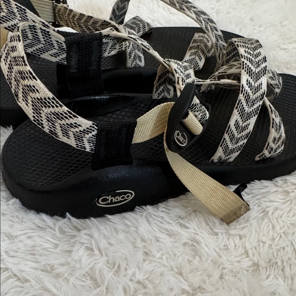 Chaco Women’s 8.5 Z Strap Sport Sandals J106564 Black Tan Hiking Walking - Image 6