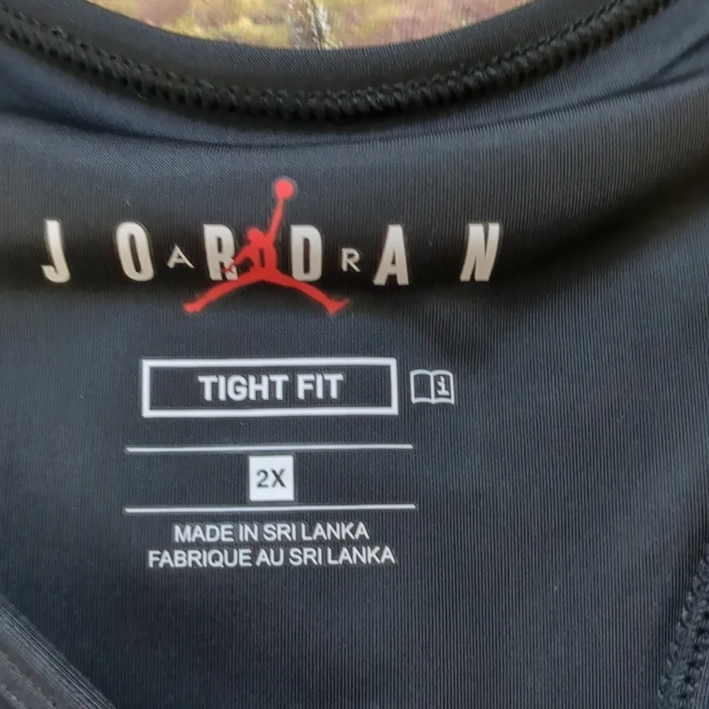 Jordan  tight fit crop top size 2X - Image 2