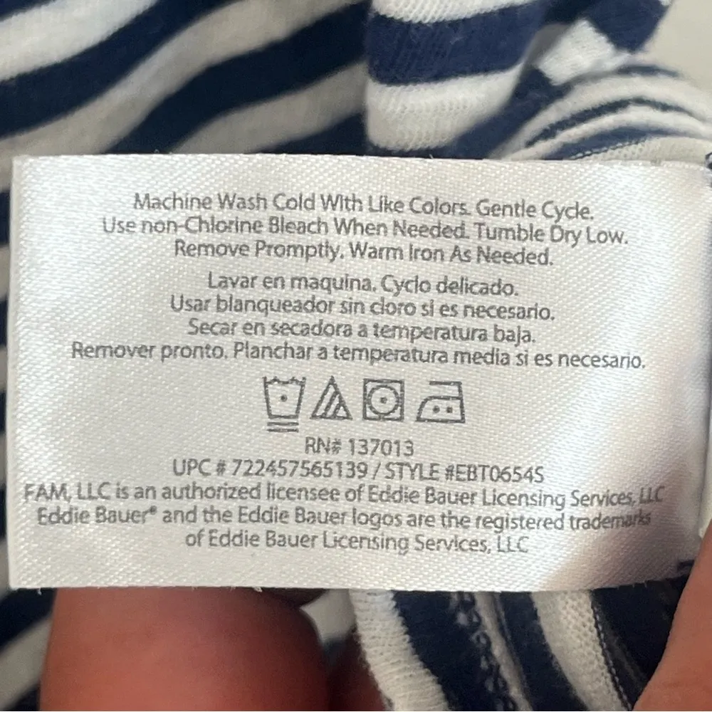 Women’s Eddie Bauer Striped‎ Cropped T-shirt Size Large Blue & White - Image 5