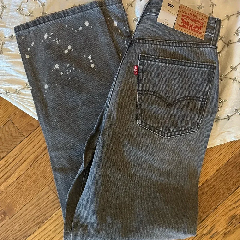 Levi's Women's‎ Low Pro Straight Sz 27 Mid rise Relaxed Through Hip/9’s Style - Image 11