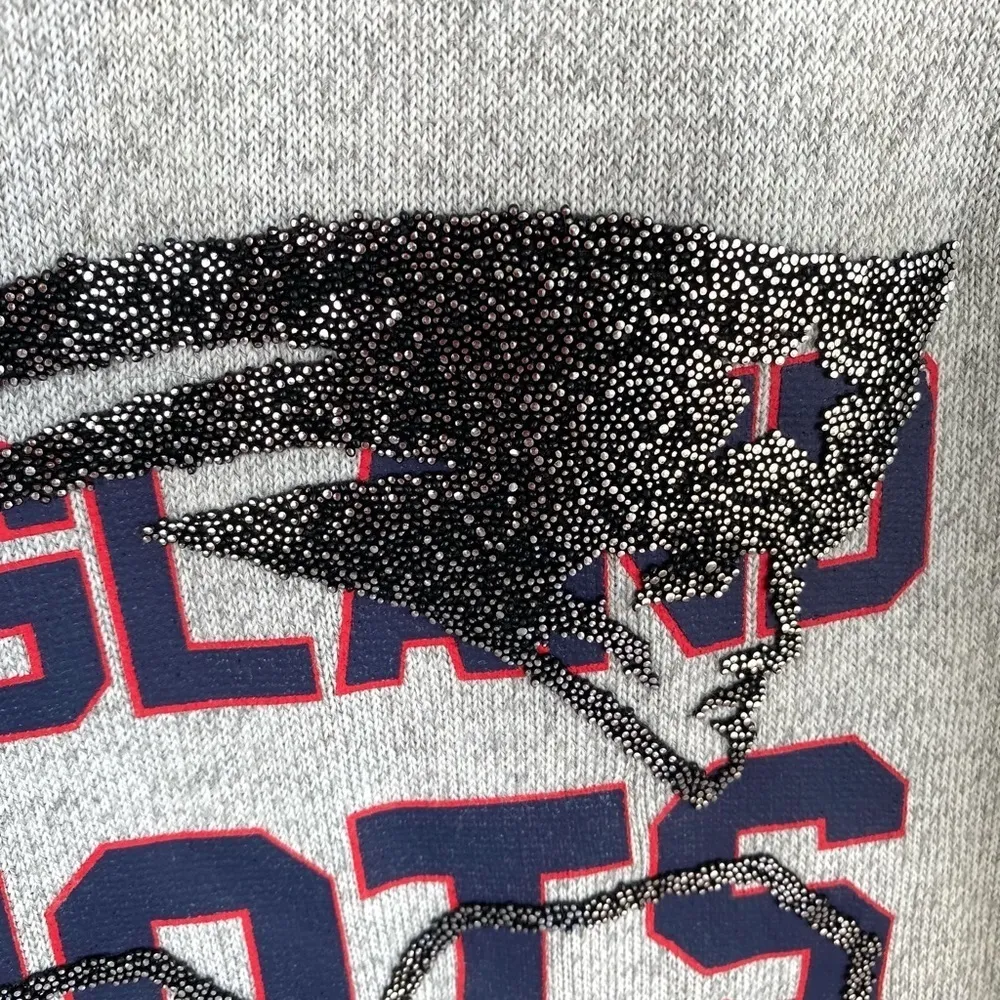 Team Apparel New England Patriots Beaded Short Sleeve Gray Shirt - Image 3