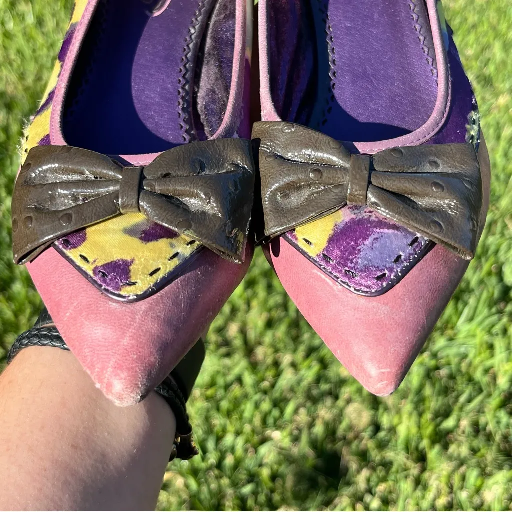Poetic License Pink and Purple Heels with Brown Bow Size 6.5 - Image 4