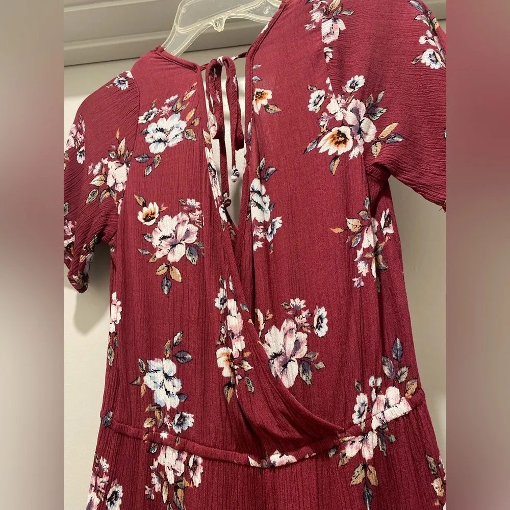 Burgundy Dark Red Purple Floral Short-Sleeve Romper - XS - Image 11