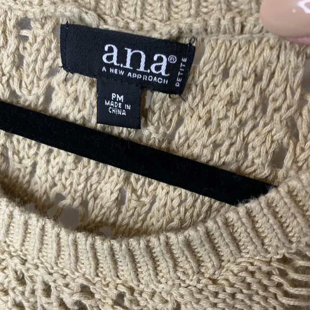 Beige Tan Open Weave Sweater Vest Sz Medium Petite - Image 3