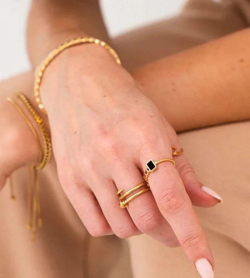 Black Enamel Ring, Black Band Ring, Gold Chain Ring - Image 3