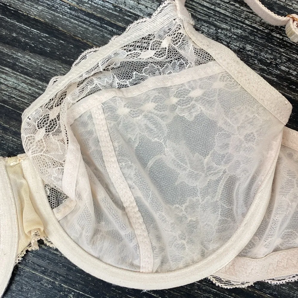 Le Mystere Nude Unlined Underwire Lace Bra 34DDD 34F Tan Size undefined - Image 3