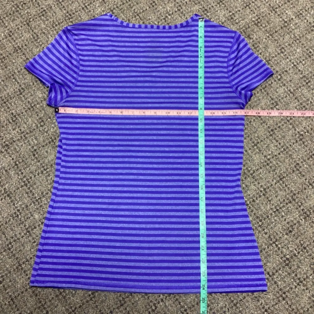 Danskin Now Athletic Semi Fitted V - Image 4