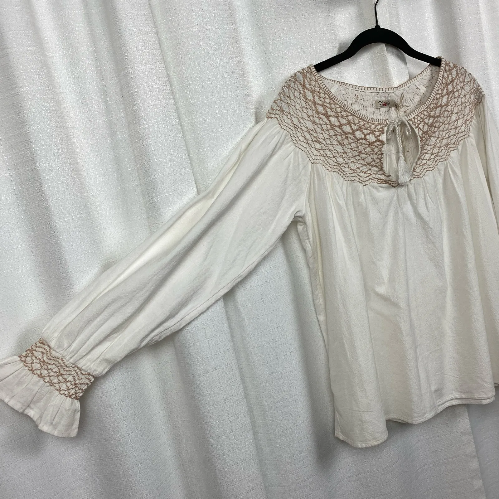 Faherty White Organic Cotton Laura Embroidered Smock Neck Blouse Sz.M NWT - Image 8
