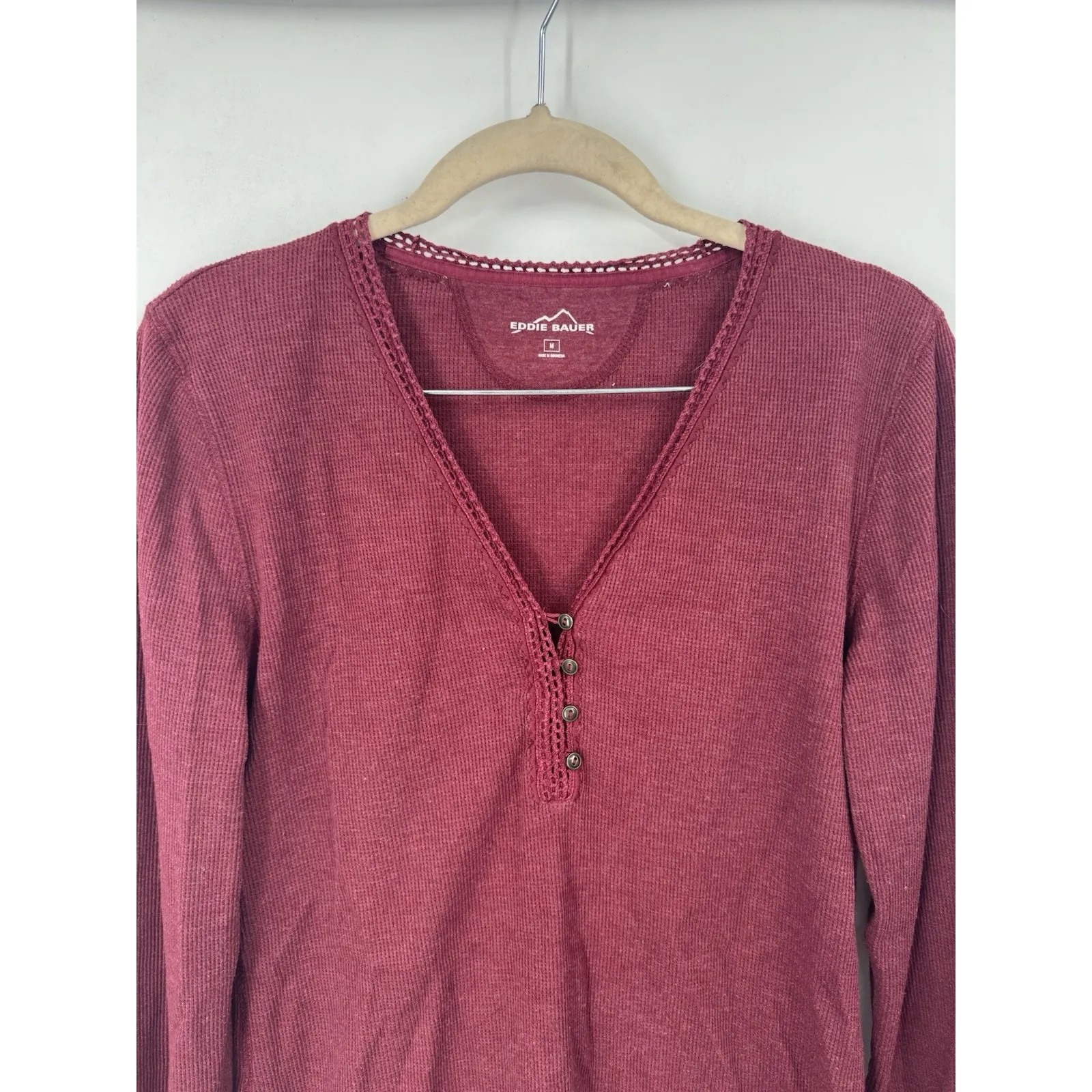 Eddie Bauer Henley Top Women Medium Burgundy Outdoor Long Sleeve Waffle Knit - Image 7