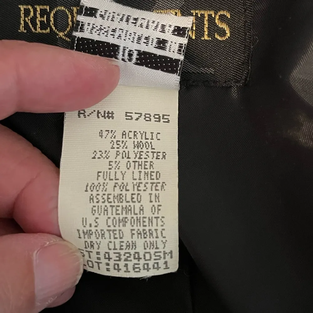 Requirements Black/Beige/Red Houndstooth Blazer Size 10 - Image 4