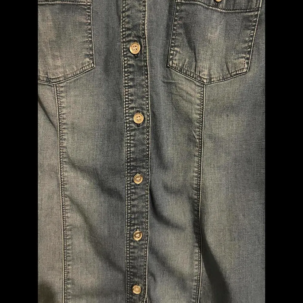 Guess Women's Denim Button-Up Shirt-Medium - Image 5