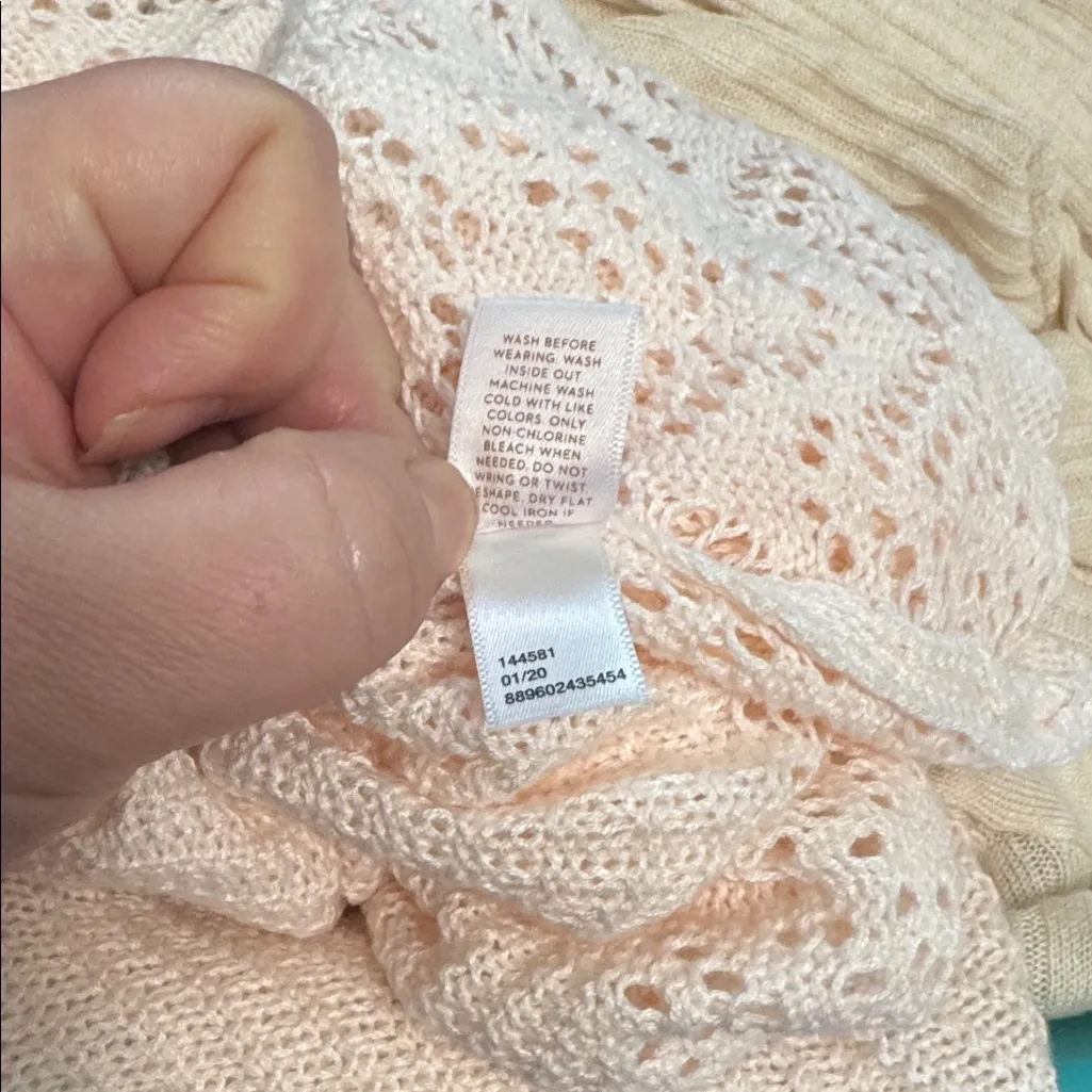 LC Lauren Conrad Bell-Sleeve Pointelle Cardigan Apricot Large - Image 6