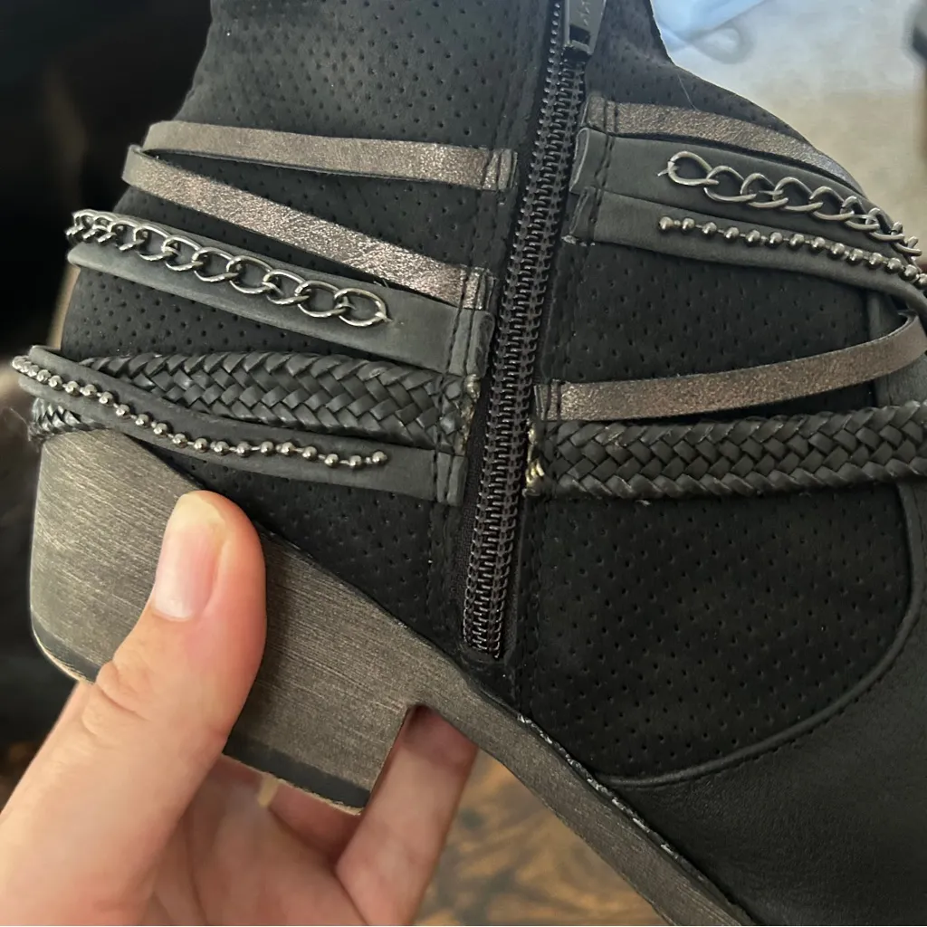 SO Celery Black Ankle Booties with Straps Boho Bohemian Casual Fall 10 - Image 8