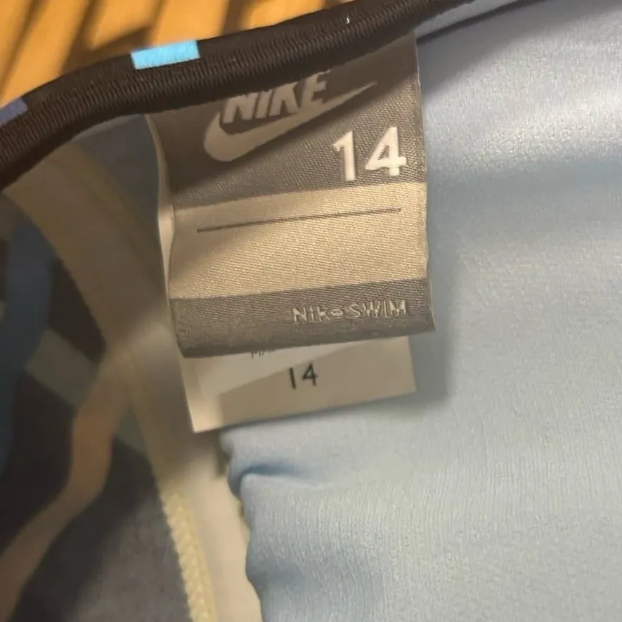 Nike Blue Swimsuit Top‎ Size 14 - Image 8
